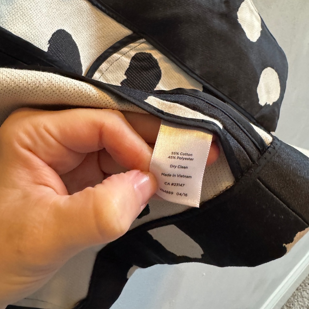 Talbots - Black Polka Dot Jacket - Size 2 Petite - Picture 4 of 6